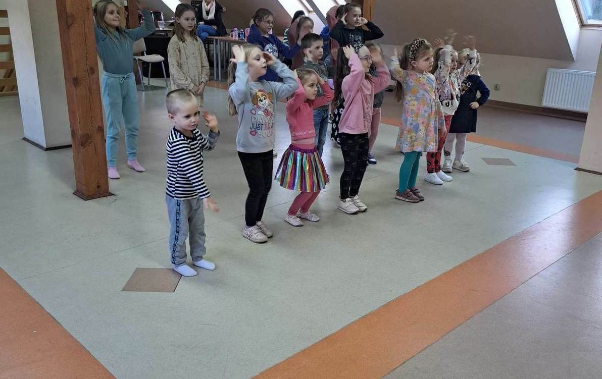 Zdjęcie do Zajęcia taneczne dla dzieci w wieku 4 - 14 lat w świetlicy w Szadzku