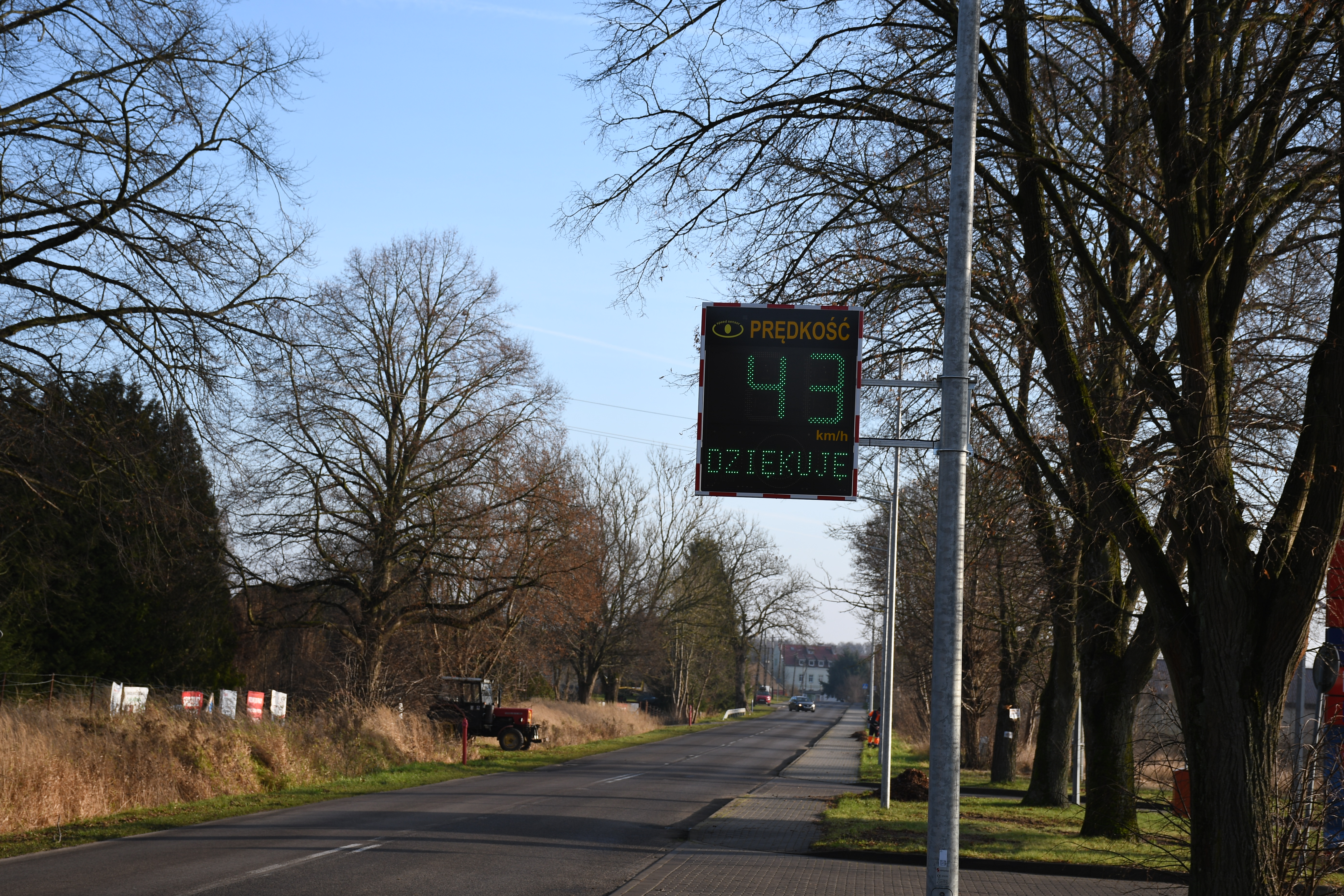 Zdjęcie wyświetlacza preśdkości.